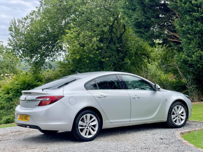 2025 Vauxhall Insignia