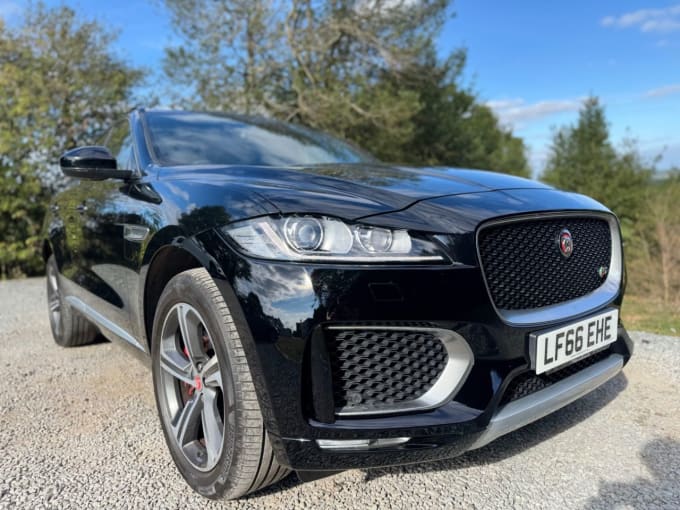 2025 Jaguar F-pace