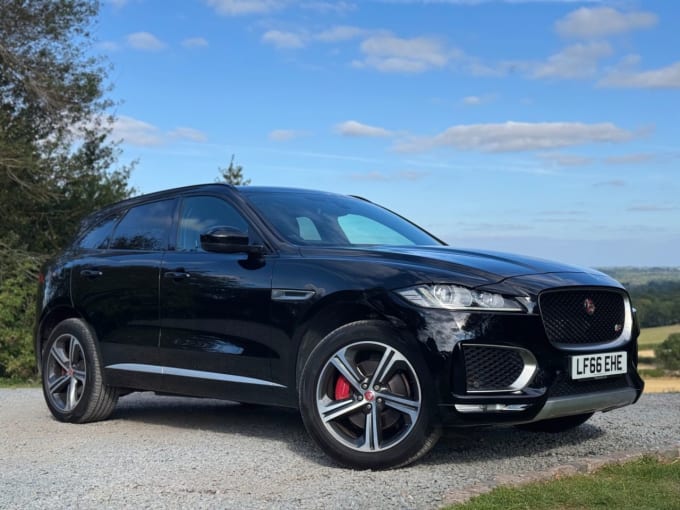 2025 Jaguar F-pace