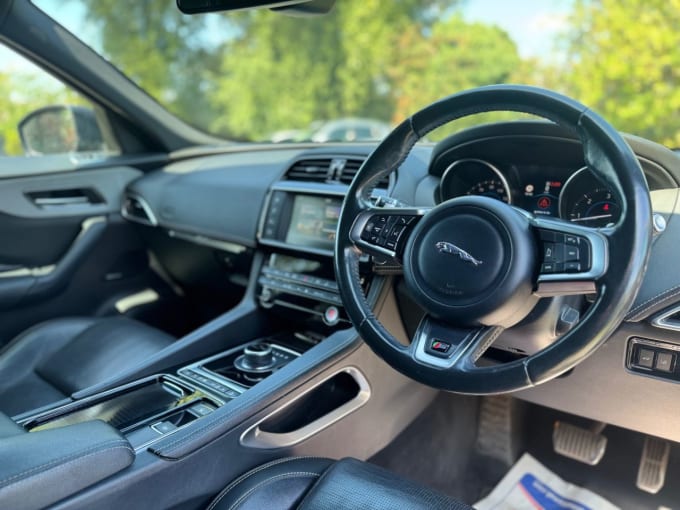 2025 Jaguar F-pace