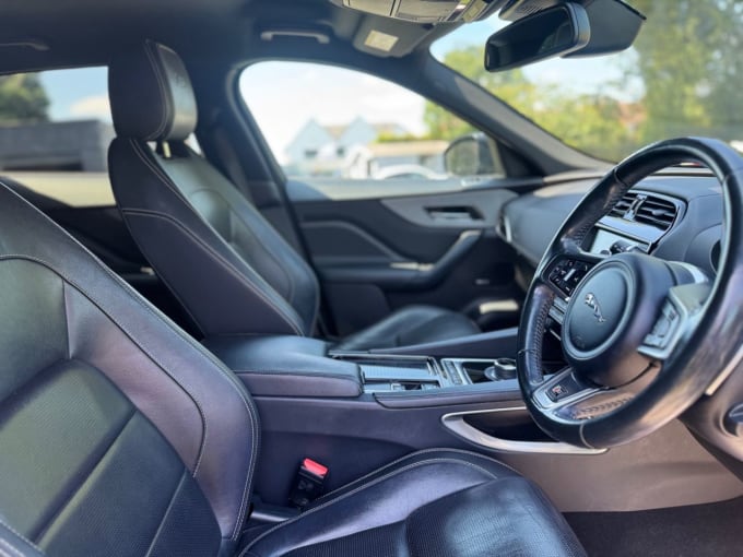 2025 Jaguar F-pace