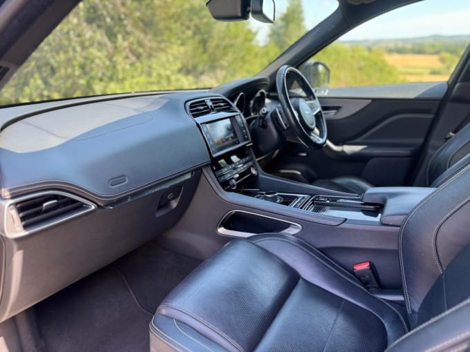 2025 Jaguar F-pace