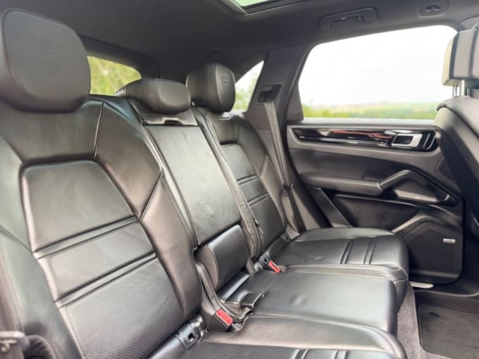 2025 Porsche Cayenne