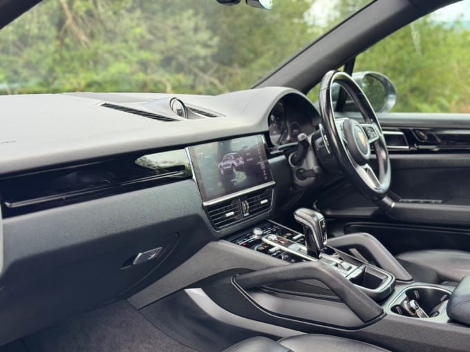 2025 Porsche Cayenne