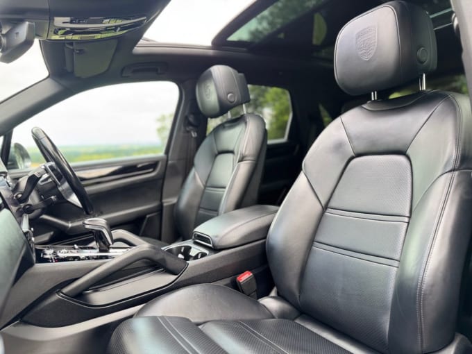 2025 Porsche Cayenne