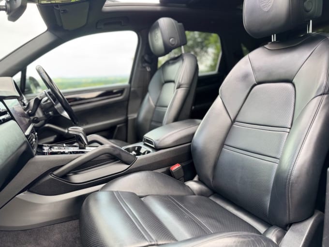 2025 Porsche Cayenne
