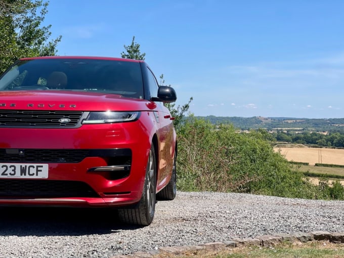 2025 Land Rover Range Rover Sport