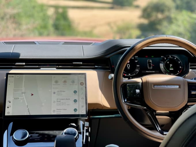 2025 Land Rover Range Rover Sport