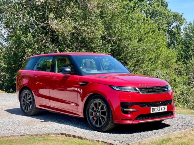 2025 Land Rover Range Rover Sport