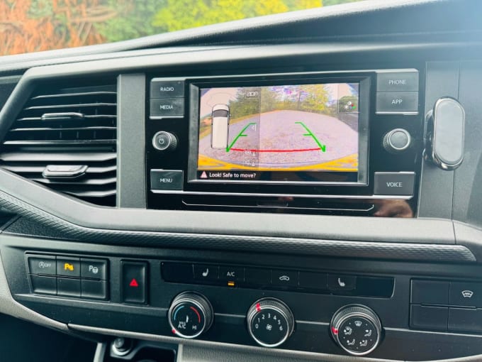 2025 Volkswagen Transporter