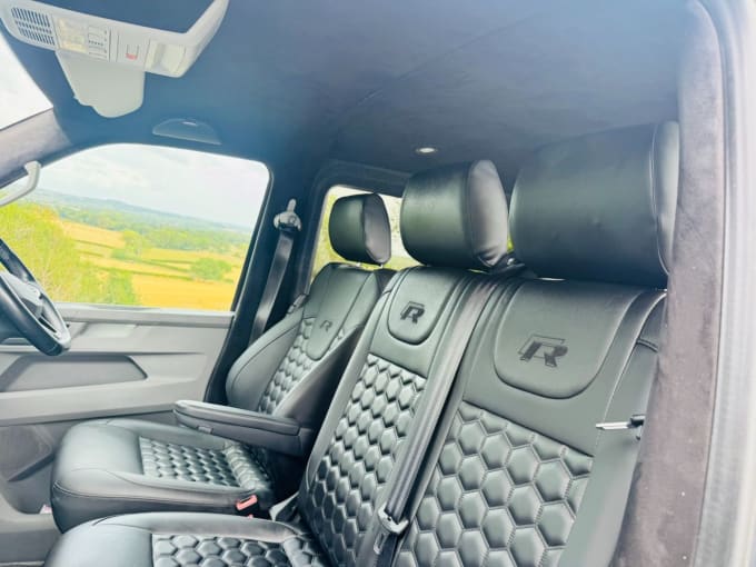 2025 Volkswagen Transporter