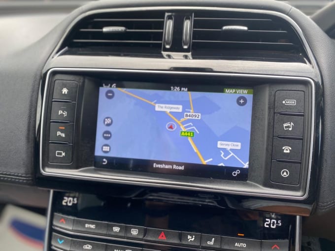 2025 Jaguar Xe