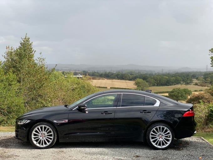 2025 Jaguar Xe