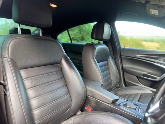 2025 Vauxhall Insignia