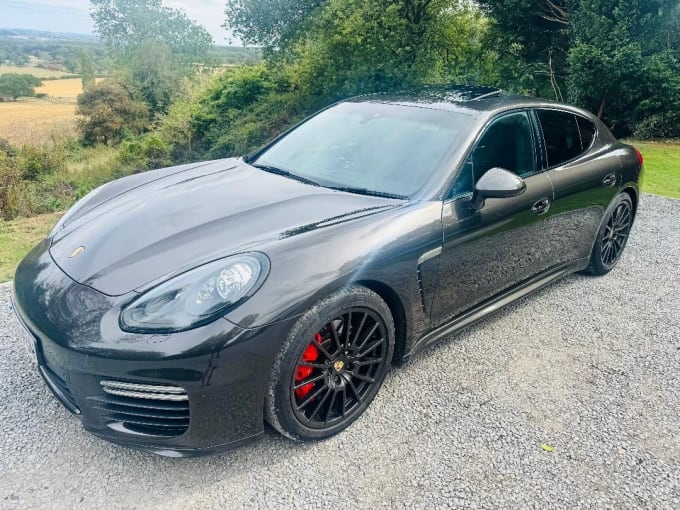 2025 Porsche Panamera