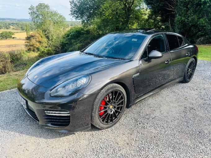 2025 Porsche Panamera