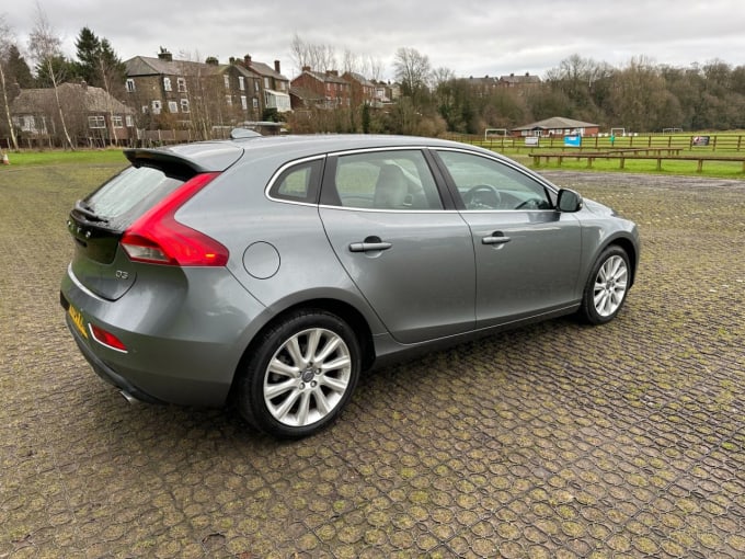 2014 Volvo V40