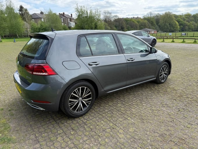 2025 Volkswagen Golf