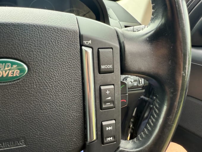 2025 Land Rover Freelander 2