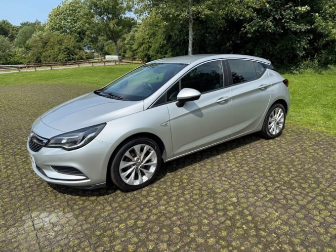2025 Vauxhall Astra