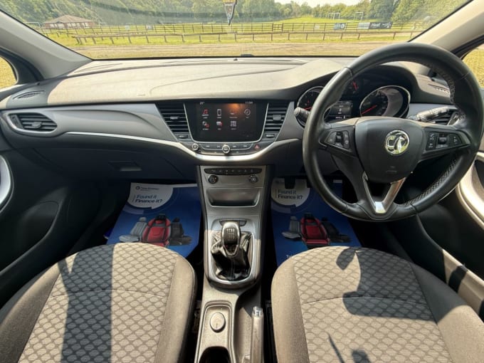 2025 Vauxhall Astra