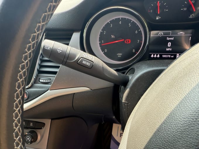 2025 Vauxhall Astra