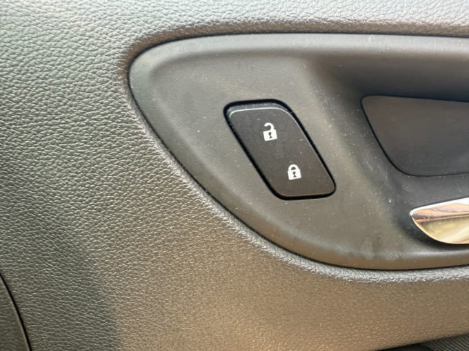 2025 Vauxhall Astra