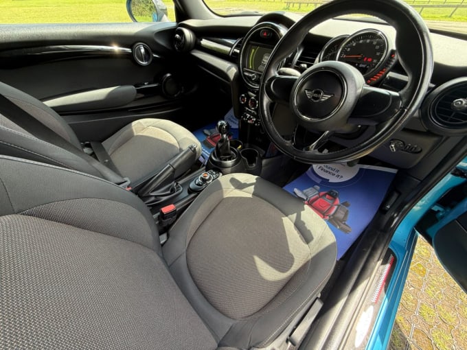2025 Mini Hatch