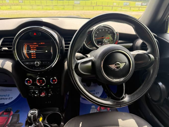 2025 Mini Hatch