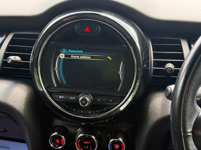 2025 Mini Hatch