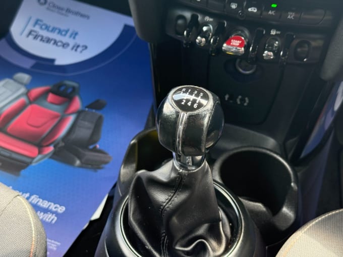2025 Mini Hatch