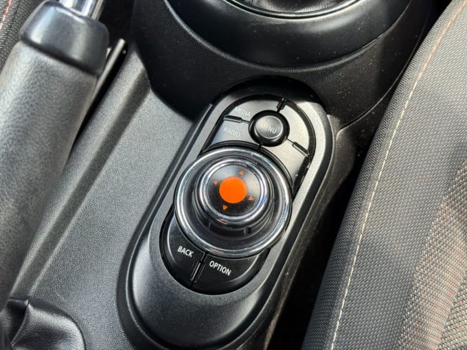 2025 Mini Hatch