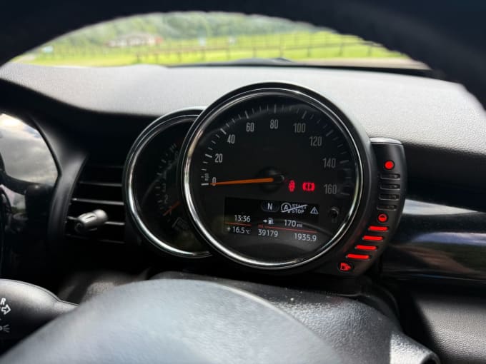 2025 Mini Hatch
