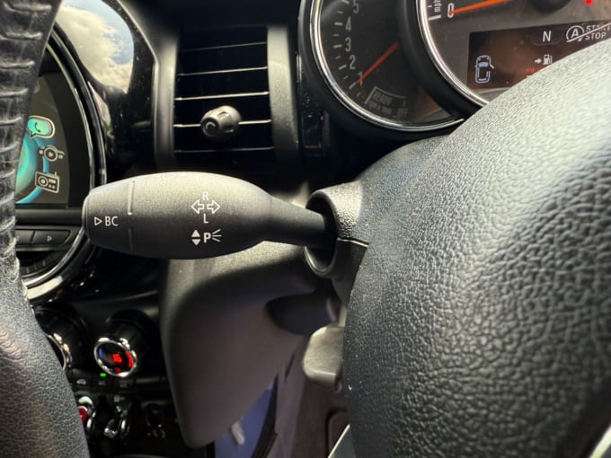 2025 Mini Hatch
