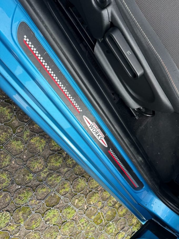 2025 Mini Hatch