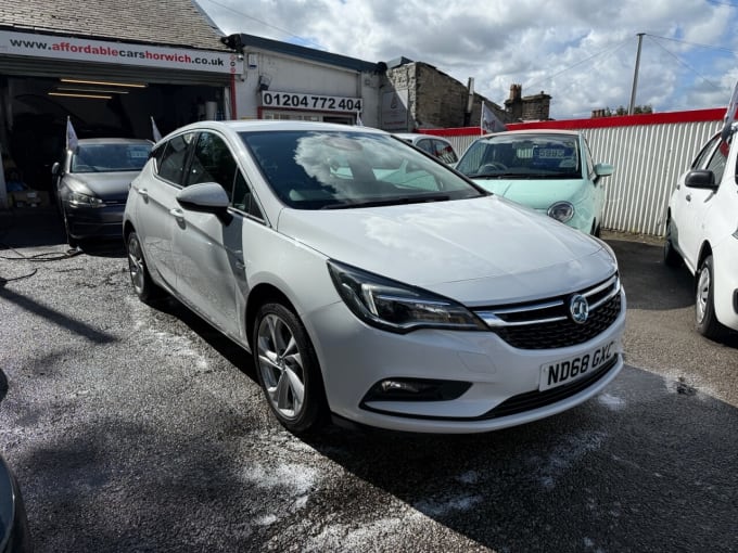 2025 Vauxhall Astra