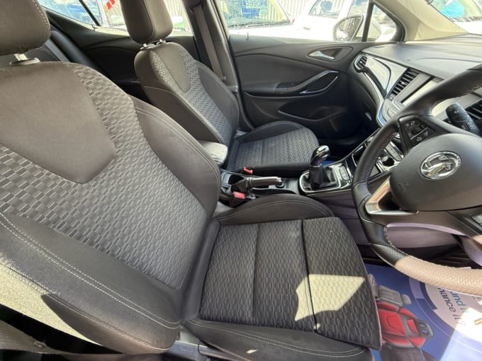 2025 Vauxhall Astra