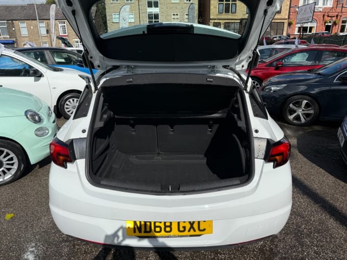 2025 Vauxhall Astra