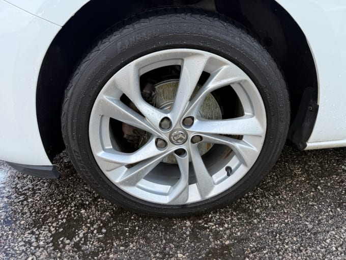 2025 Vauxhall Astra