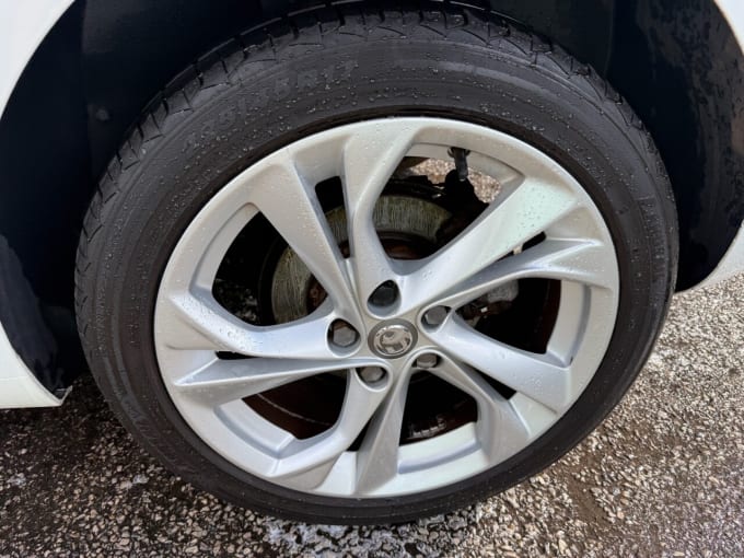 2025 Vauxhall Astra
