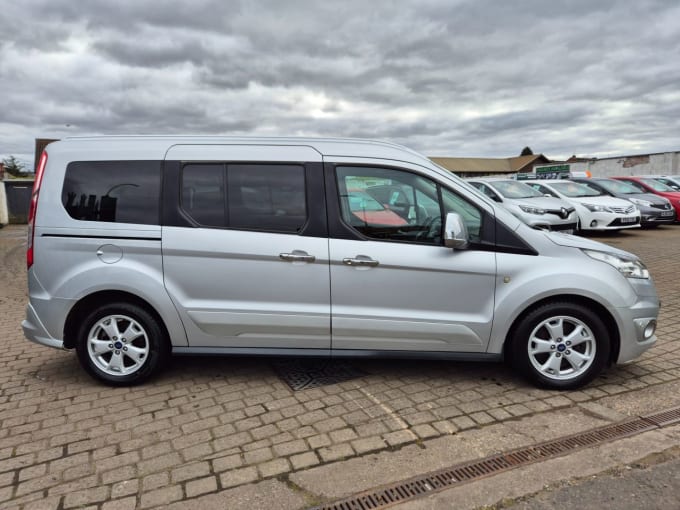 2025 Ford Grand Tourneo Connect