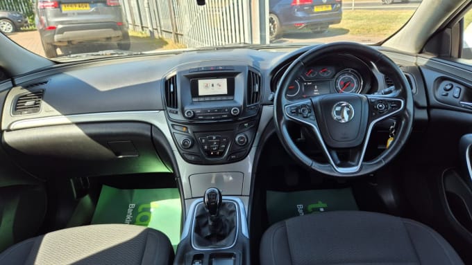 2025 Vauxhall Insignia
