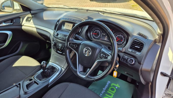 2025 Vauxhall Insignia