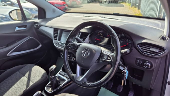 2025 Vauxhall Crossland X