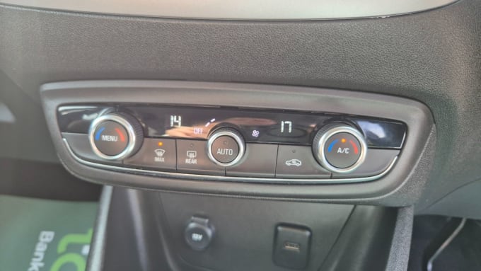 2025 Vauxhall Crossland X