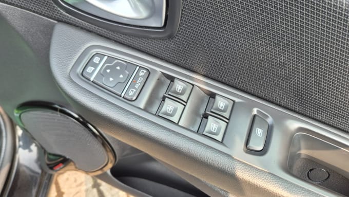2025 Renault Clio
