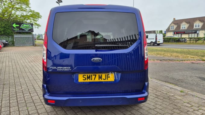 2025 Ford Grand Tourneo Connect