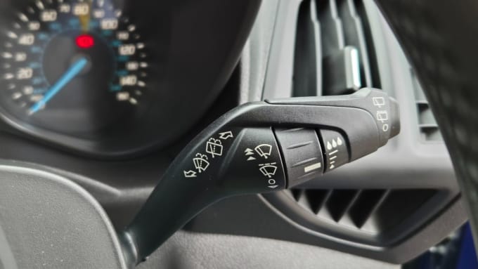 2025 Ford Grand Tourneo Connect