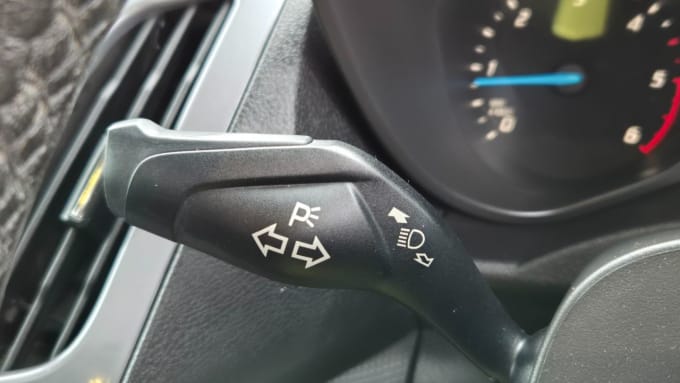 2025 Ford Grand Tourneo Connect
