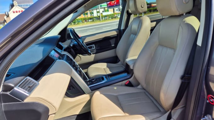 2025 Land Rover Discovery Sport